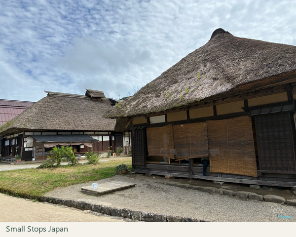Ouchi-juku Through Three Details: Soba, a Café and Thatched Roofs